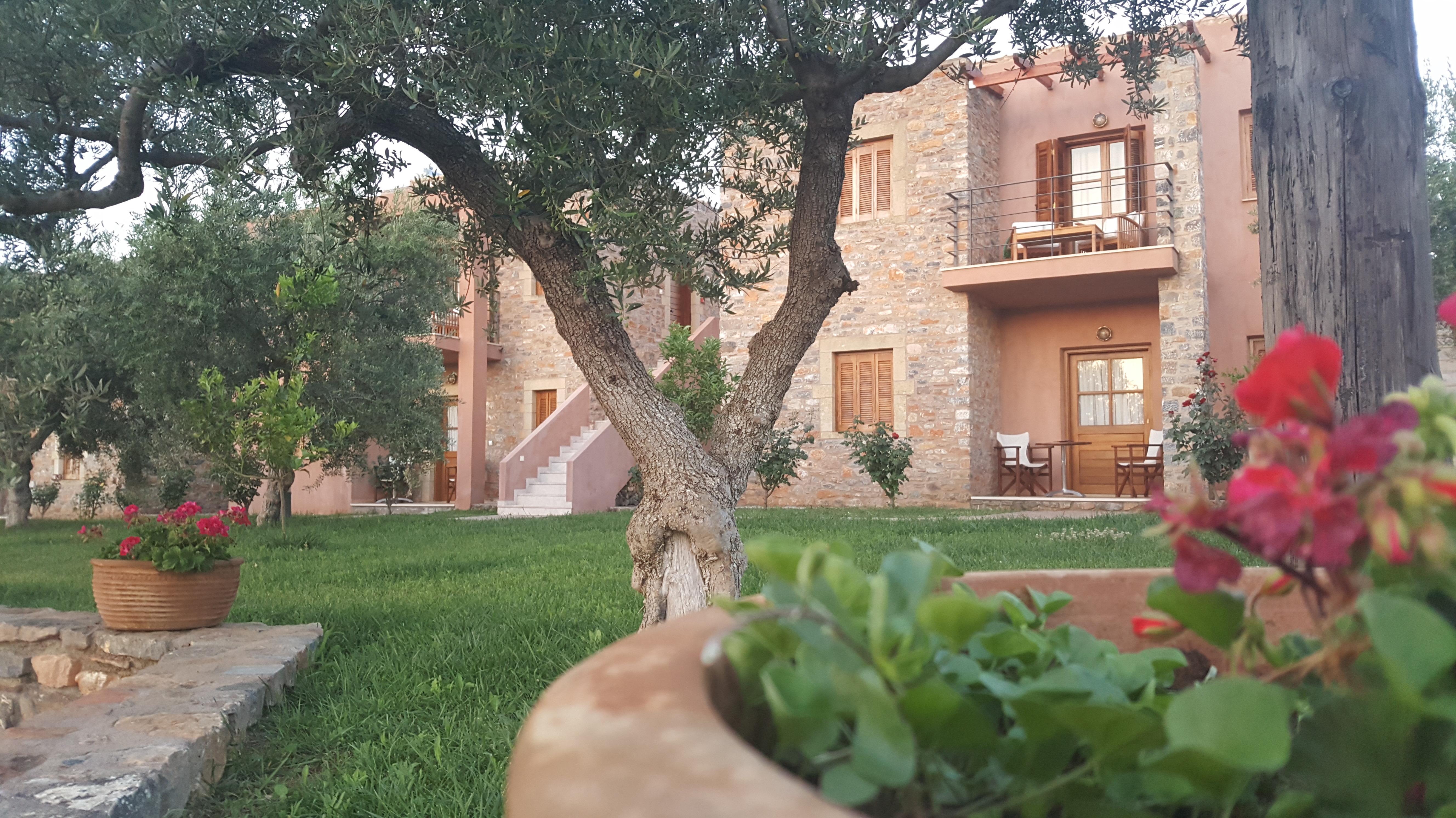Liotrivi Historical Mansion And Boutique Hotel Монемвазия Экстерьер фото